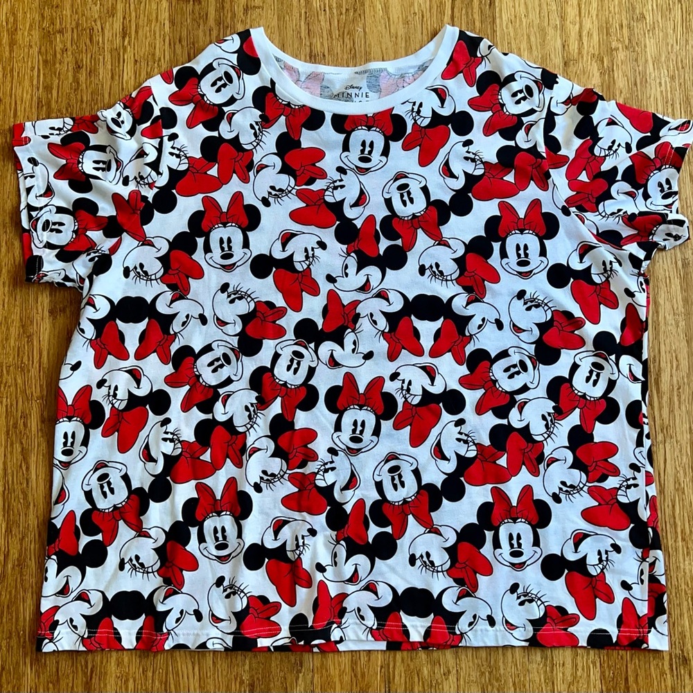 PLUS SIZE 5X - Disney’s MINNIE MOUSE T-SHIRT